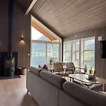 Perfect Base In Jølster With Stunning Views Of Jølstravatnet Skei (Sogn og Fjordane)