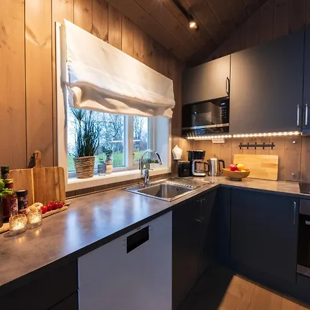 Perfect Base In Jolster With Stunning Views Of Jolstravatnet 度假居 *