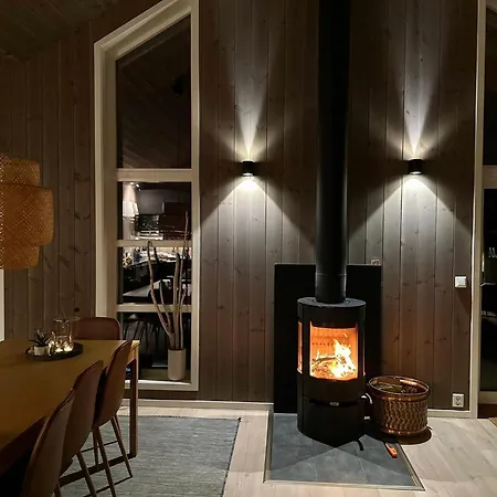 Perfect Base In Jolster With Stunning Views Of Jolstravatnet Vakantiehuis
