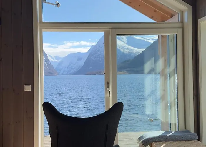 With Unmatched View In Jolster Ferienhaus