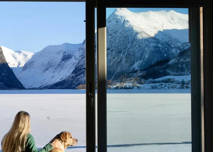 Сasa de vacaciones With Unmatched View In Jolster Skei (Sogn og Fjordane)