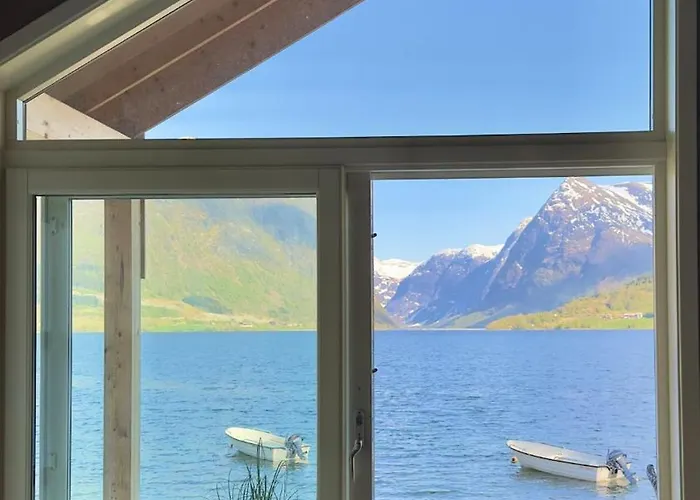 Perfect Base In Jolster With Stunning Views Of Jolstravatnet Skei